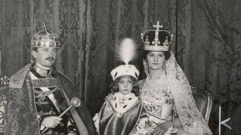 Legendary jewels on display in Quebec City after a century hidden in suitcase