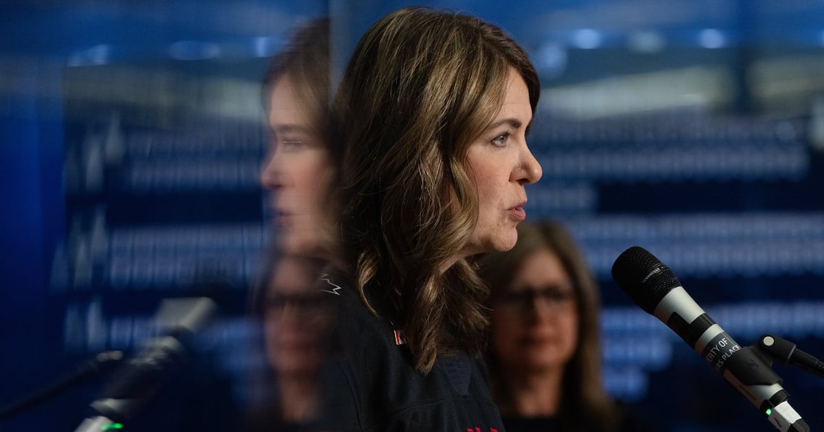Alberta's Smith rejects party accusation she's muting pro-Canada referendum ads - CTV News