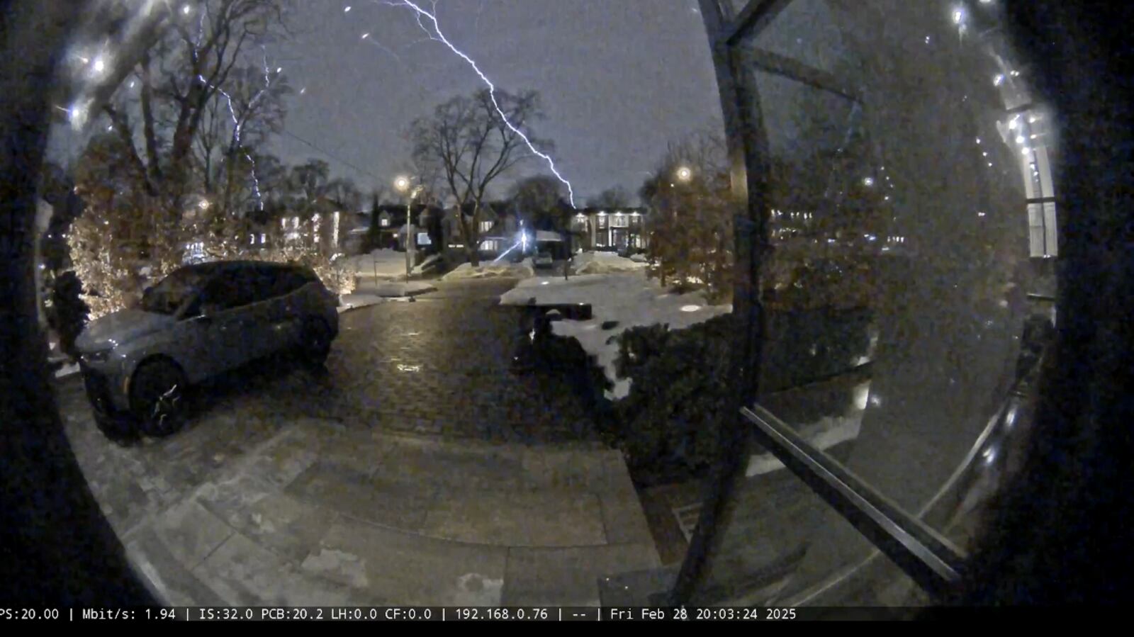 Toronto Thundersnow Thundersnow causes bright flash, loud boom in Toronto