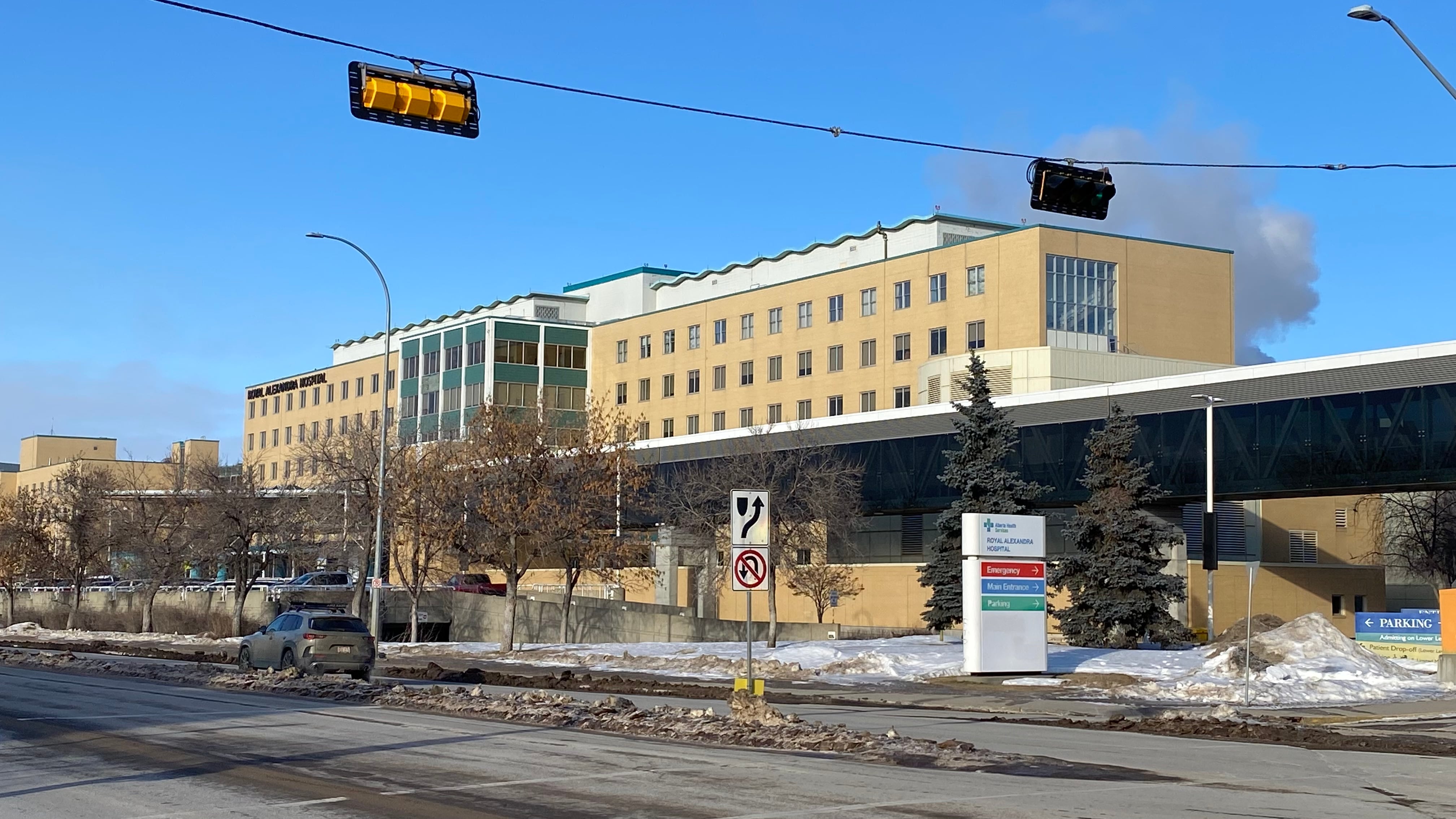 The Royal Alexandra Hospital emergency room entrance in Edmonton. (Galen McDougall/CTV News Edmonton)