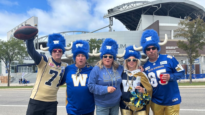 ‘The crazier, the better’: Bomber fans show to Banjo Bowl in style