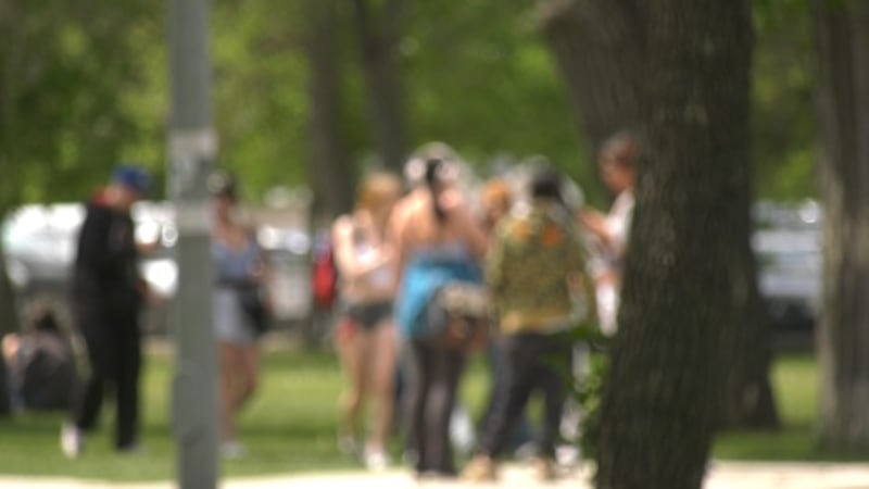Regina teens divided on proposed social media ban for kids under 16