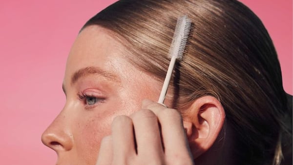 How To Control Flyaways And Frizz: The Best Hair Mascaras In Canada Right Now