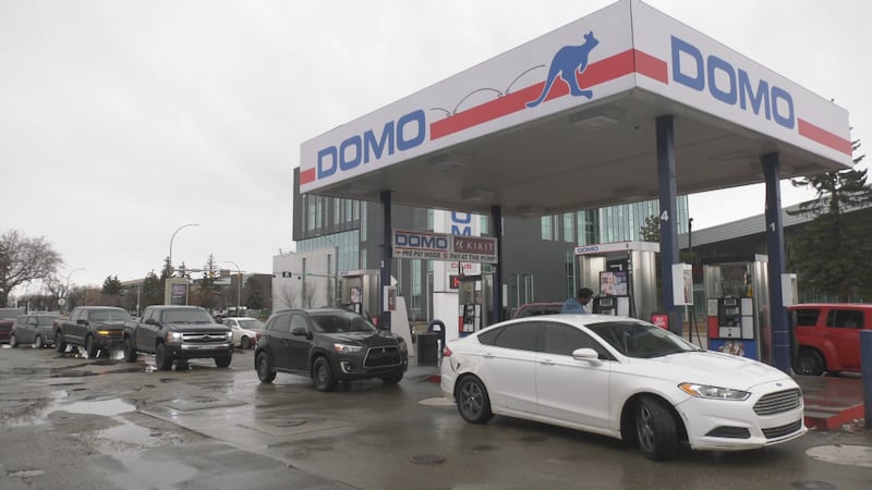 Don’t top off your tank: Debunking myths about fuel efficiency as gas prices skyrocket