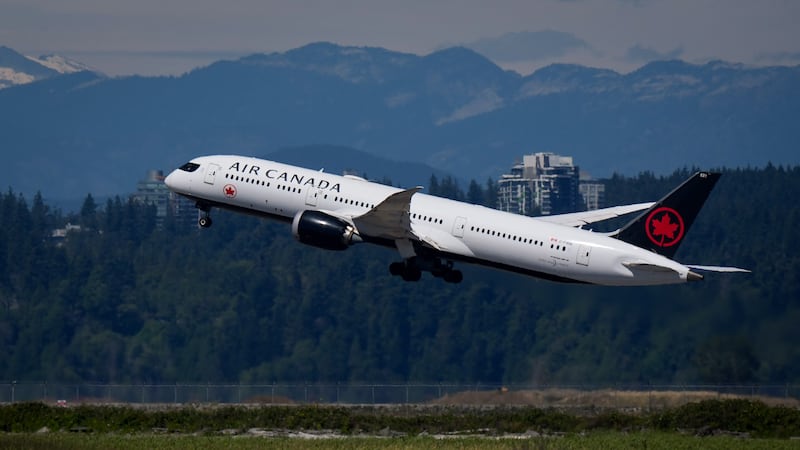 Air Canada shares soar after it sells 25% stake in Aeroplan for $2.5 billion