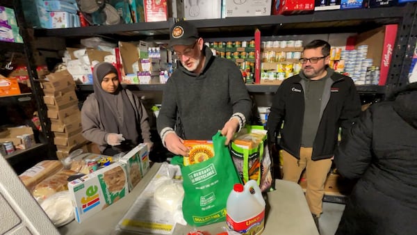 Restored weekend bus route reconnects Ottawa residents to local food bank