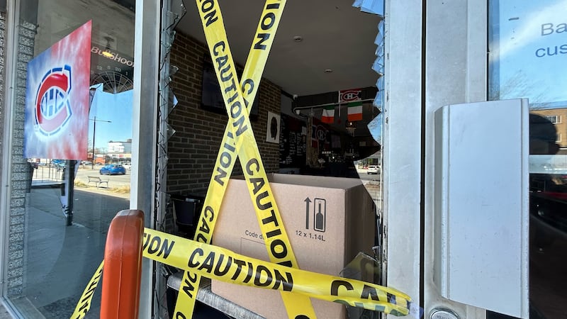 Bar and restaurant owners demand financial break to face extortion wave