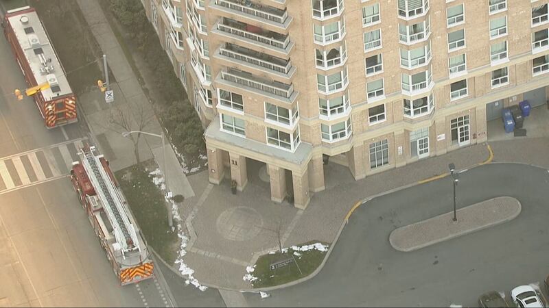 Fire breaks out at same Thorncliffe Park building where residents were displaced for months last year