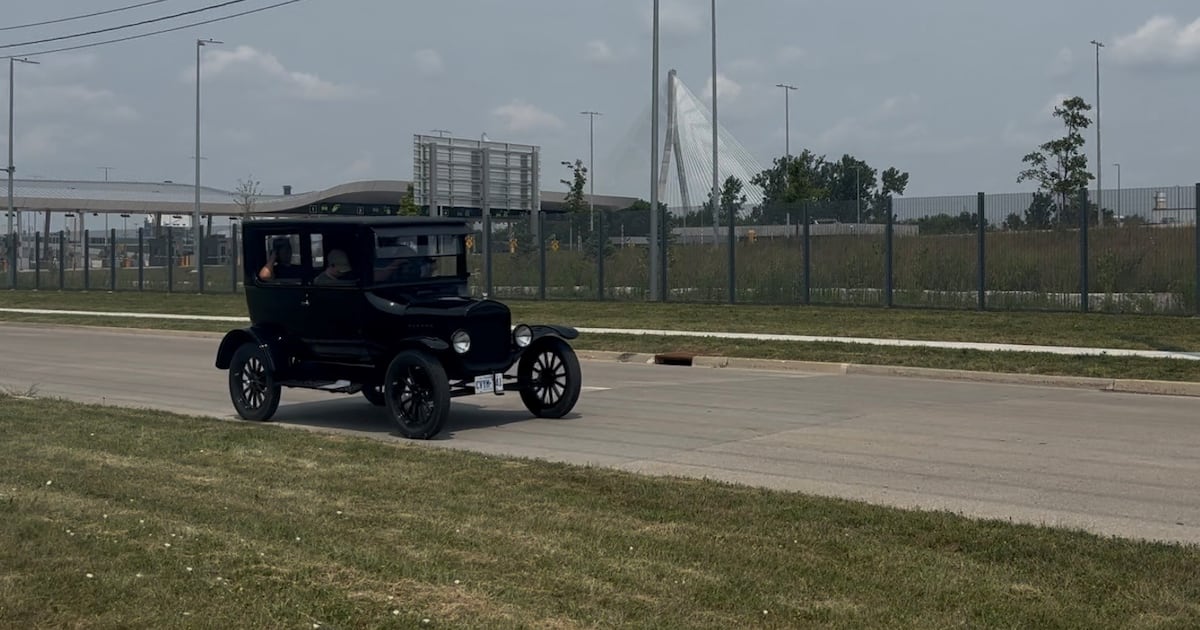 101-year-old vehicle among first to cross Gordie Howe International Bridge