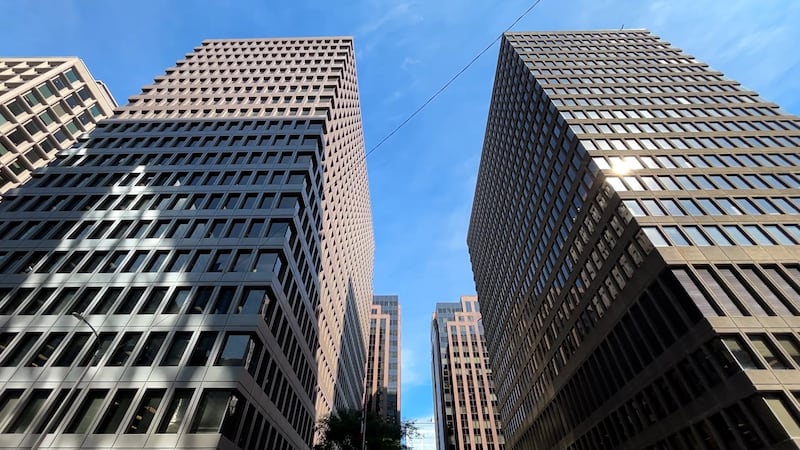 Here’s what you need to know about the federal government’s early retirement package