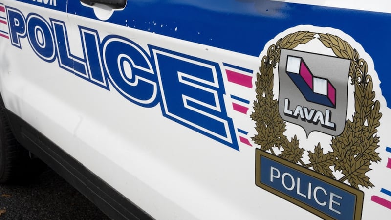 Barbershop in Laval hit by suspicious fire