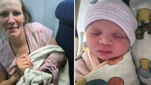 Flight passenger gives birth before plane lands