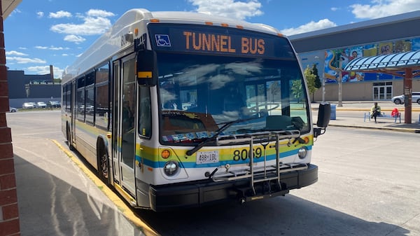 City to fast‑track review of Transit Windsor master plan after $8M deficit