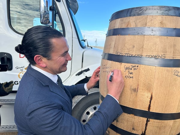 Manitoba’s Kinew tells Ontario’s Ford don’t ‘shoot ourselves in the foot’ with Crown Royal threat