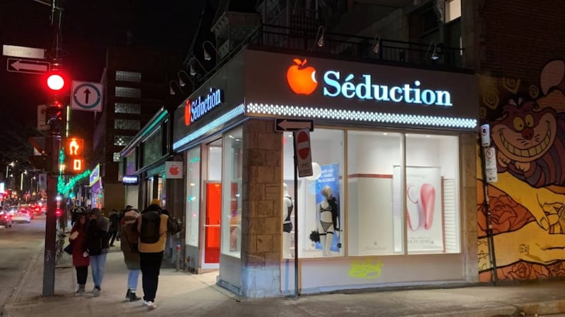 Quebec government extends operating hours for erotic shops