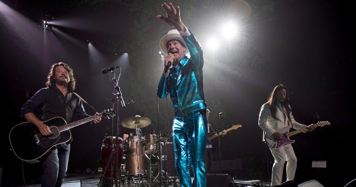 The Tragically Hip, Feist und Loverboy werden in die Canadian Songwriters ...