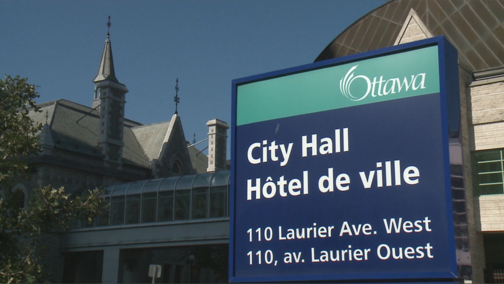 Ottawa mayor says it’s not the responsibility of public servants to make downtown businesses financially viable