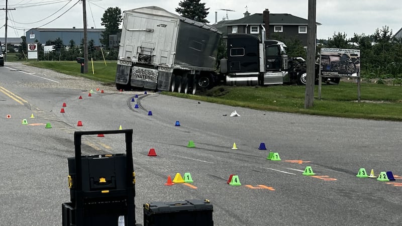 1 Durham police constable-in-training dead, another critical, following crash near Ontario Police College