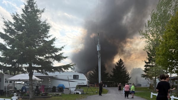 12 mobile homes destroyed by fire at campground east of Ottawa