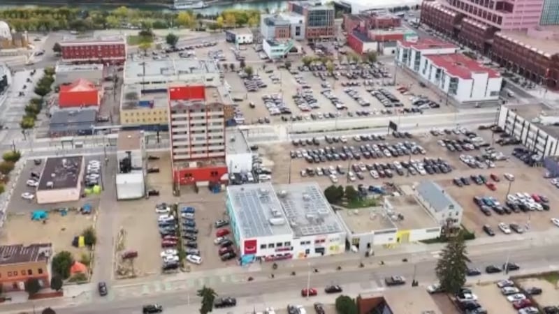City cracking down on unpermitted surface parking lots in downtown Edmonton