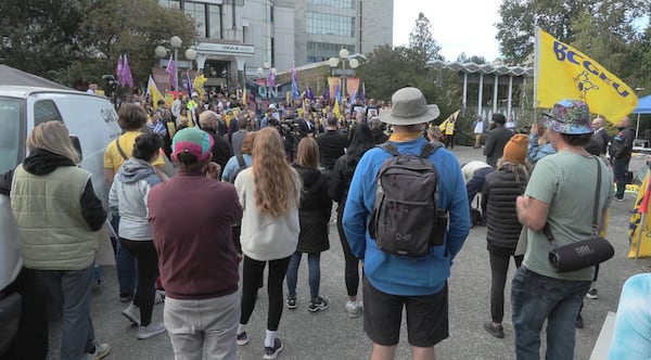 Victoria food truck operator says her business is ‘collateral damage’ in BCGEU strike