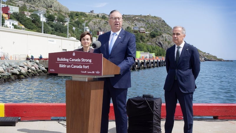 Labrador town demands help before it will back N.L.-Quebec energy pact