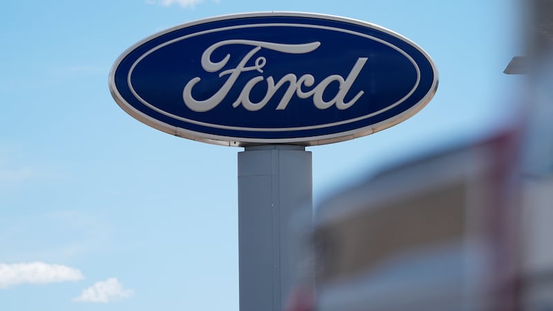 ‘Loosen and detach’: Ford recalls thousands of vehicles in Canada