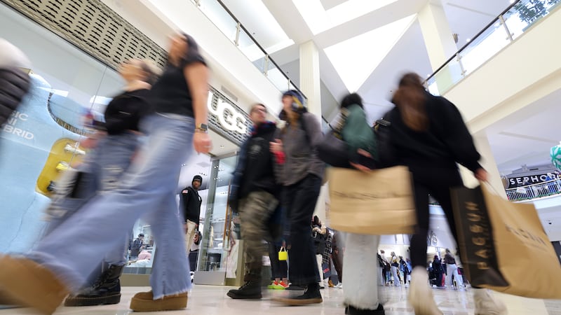 U.S. retailers brace for bigger consumer stress test as war drags on