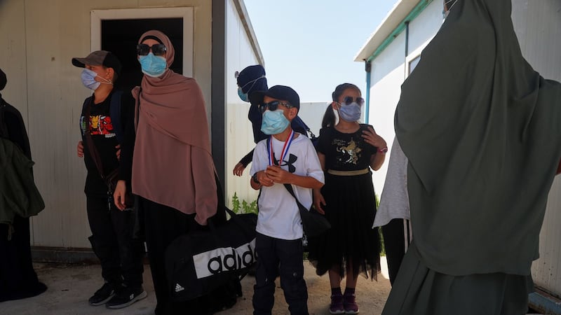 3 Australian women returning from Syria are arrested on suspicion of slavery and terrorism offences