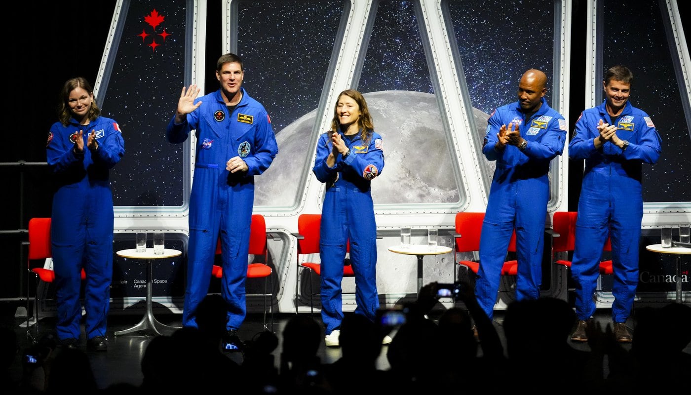 Artemis II crew gets hero's welcome at Canadian Space Agency headquarters i