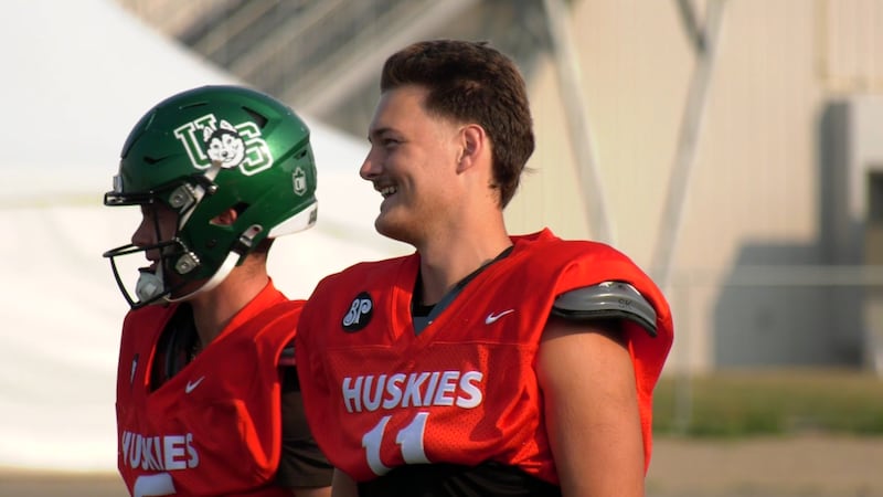 ‘Makes me feel like myself again’: Huskies quarterback returns following cancer diagnosis