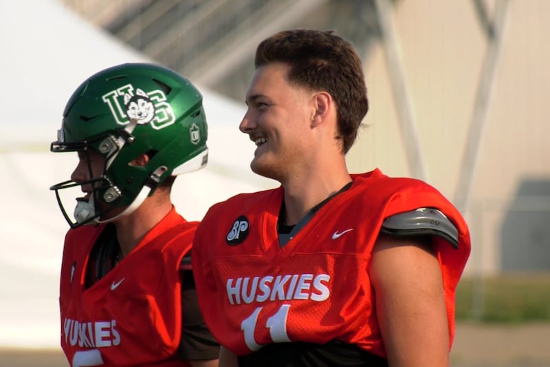 ‘Makes me feel like myself again’: Huskies quarterback returns following cancer diagnosis