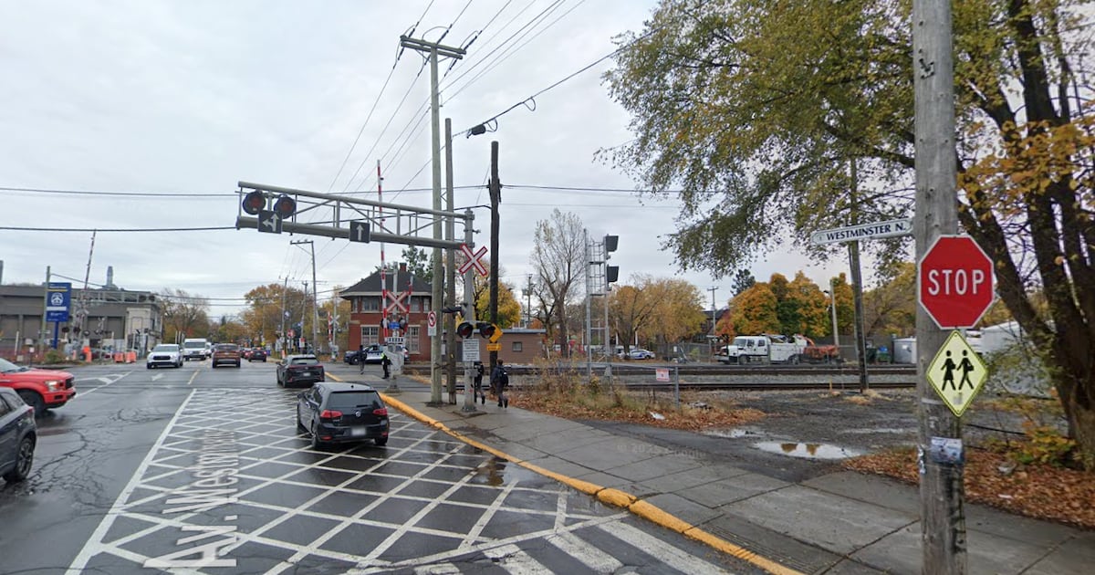 Westminster Avenue crossing: Montreal West unveils pilot project to ...