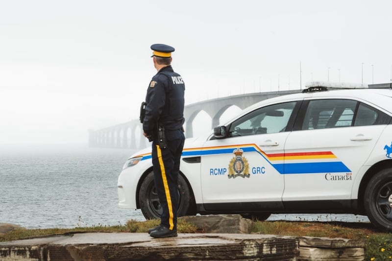 P.E.I. driver, passenger who came to vehicle’s aid arrested for impaired driving, drug trafficking