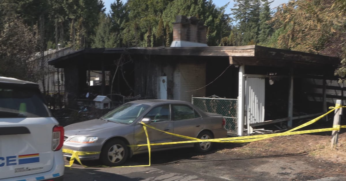 Bay Ridge Fire 1 dead after residential fire in Maple Ridge, police say