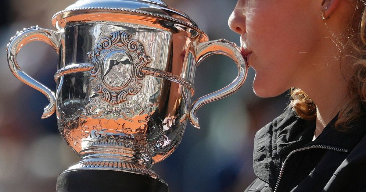 Russian teenager Mirra Andreeva wins French Open to claim her first Grand ...