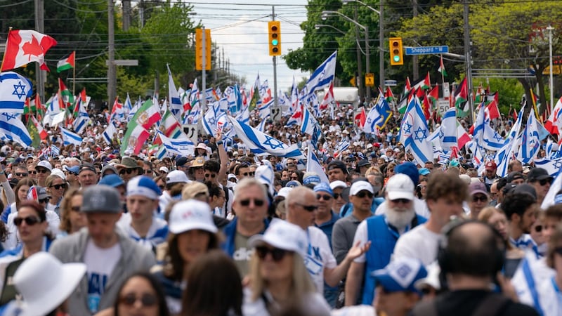 3 people arrested at Walk With Israel as tens of thousands gather in Toronto amid tight security