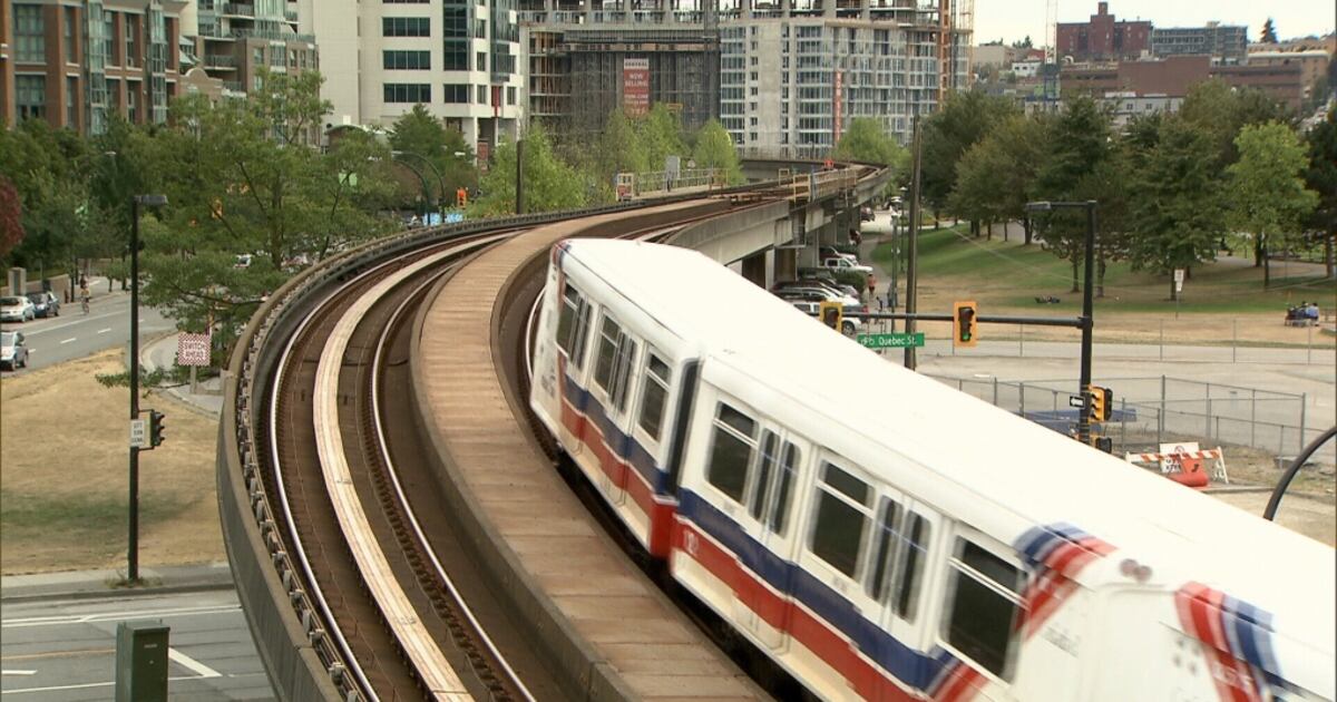 Stalled train causes delays on Expo Line during morning commute