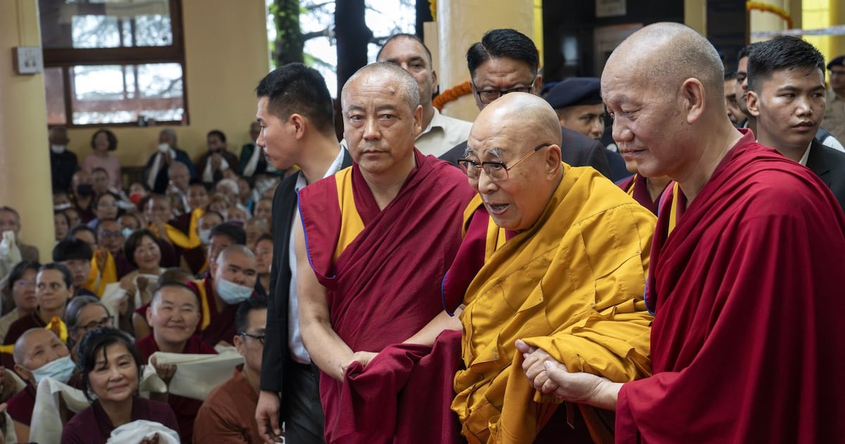 Dalai Lama, ein weltweites Symbol der tibetischen Kultur und des ...