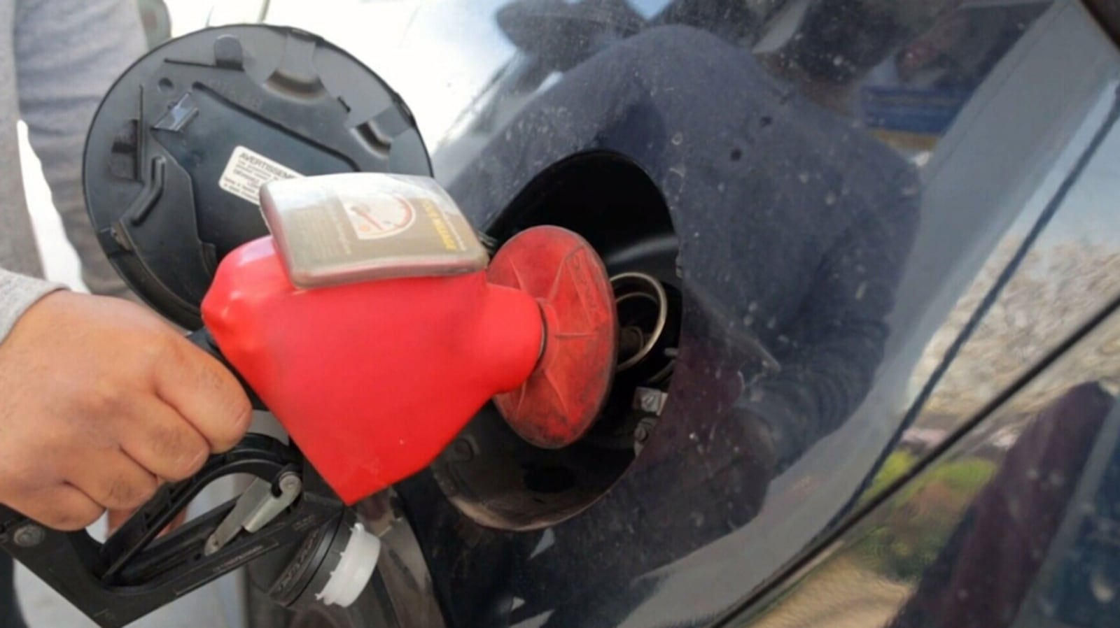 Shell Canada snapping up gas stations in preparation for energy transition