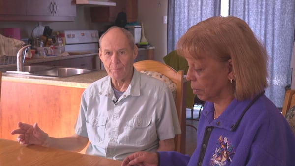 Montreal-area couple tries for weeks to get doctor’s appointment, waits nearly two months