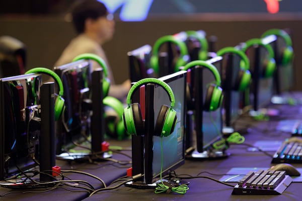 Far-right extremists recruit over gaming platforms, researchers say