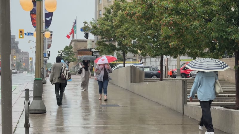 Rainy conditions continue, thunderstorms possible this weekend in Ottawa