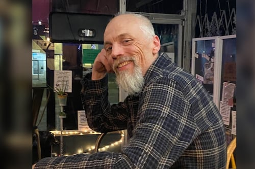 Alberta café owner closes business after losing customers over separatist events