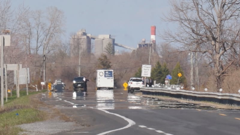 Body recovered from sunken vehicle in Lake Ontario after attempted traffic stop near Napanee