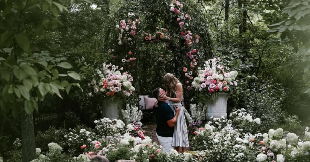 Saskatchewan Swifties react as Taylor Swift and Travis Kelce tie the knot
