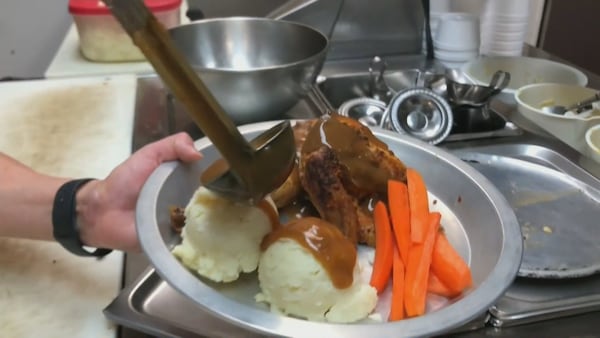 ‘You can use humour’: Etiquette expert offers advice for uncomfortable holiday moments