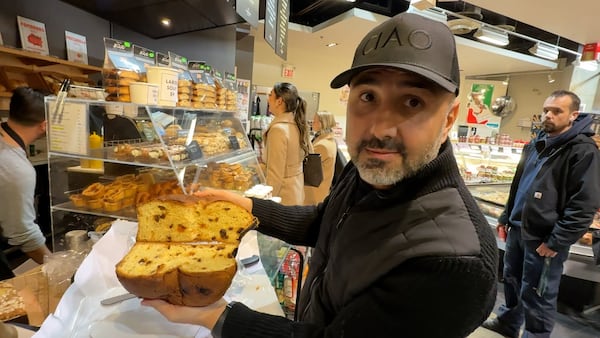 Fruitcakes, Yule logs, gingerbread and more; in Ottawa, it’s Christmas treats galore