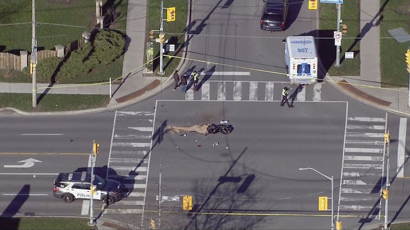 Motorcyclist dead after crash in Toronto’s east end