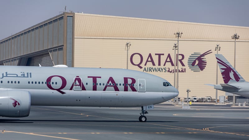 Airlines resume some Middle East flights but disruption continues
